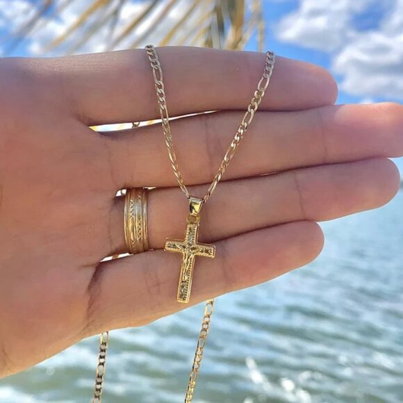 CZ Jesus Cross Necklace Womens Mens Girls Boys Figaro Chain 14" to 20" Cadena - Picture 2 of 7